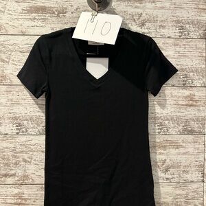 Zenana Outfitters Classic Black V-Neck Tee